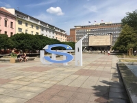 http://www.nausova.cz/domains/nausova.cz/files/gimgs/th-19_monument usti3.jpg